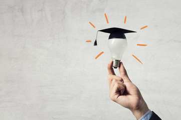 珍珠白十代思域 汽车撞掉漆补漆后时间长了会掉漆吗