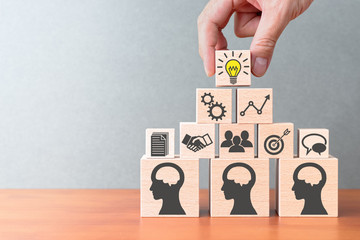 4米2货车能拉10吨吗