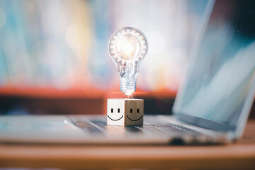 两灯泡并联电压表怎么接