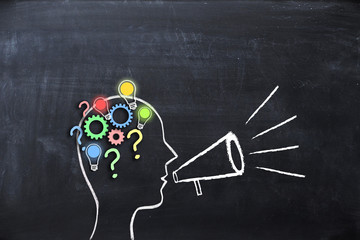 梦见大海水浪滚滚而来